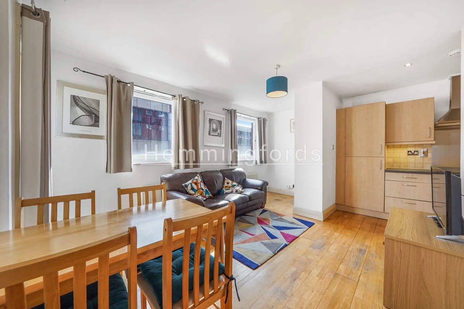 Flat Farringdon Road in Greater London
