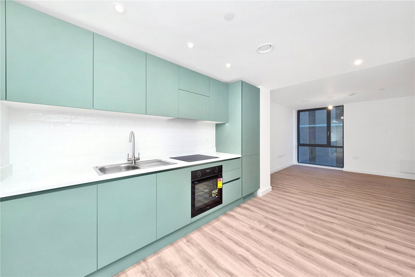 Flat Harrowden Road in Luton