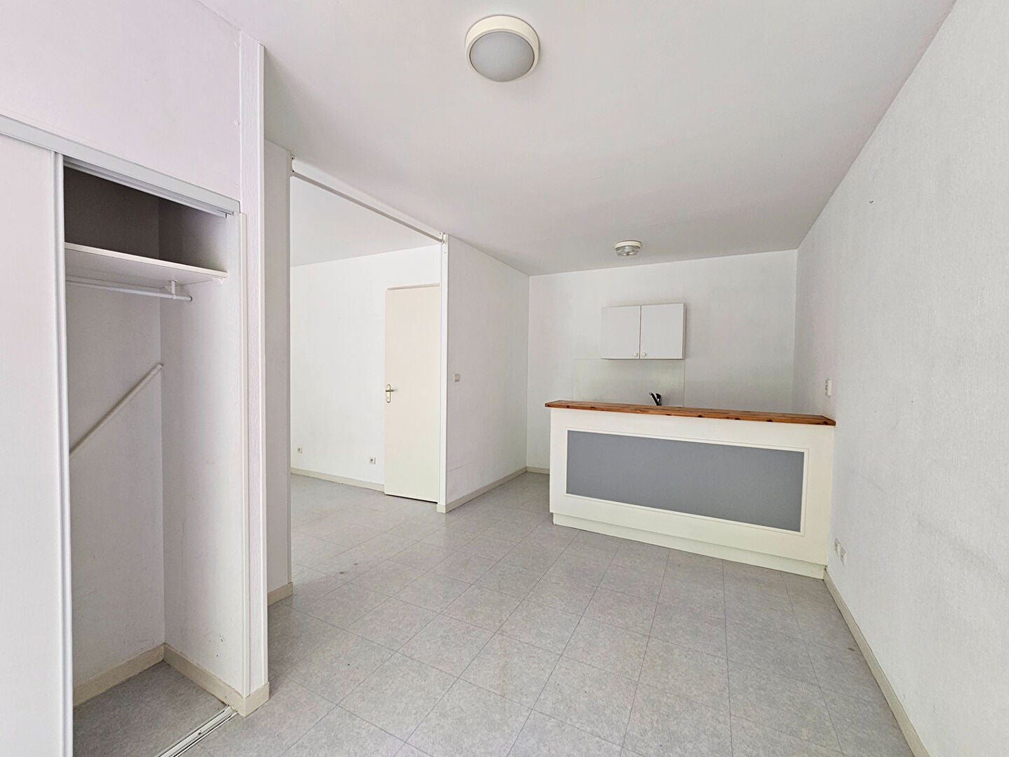 Flat Rue du Stade in La Couronne