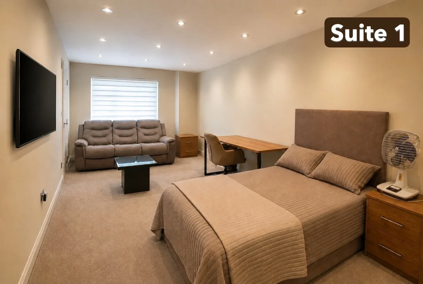 Flat Edgwarebury Lane in Greater London