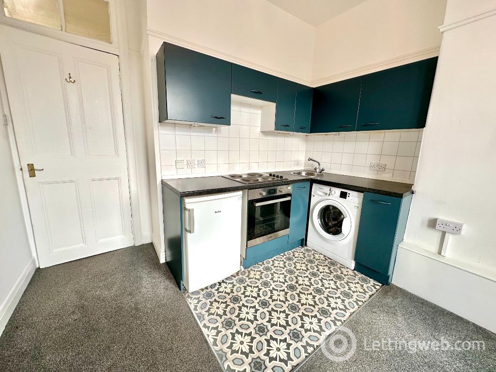 Flat Dumbarton Road in Glasgow