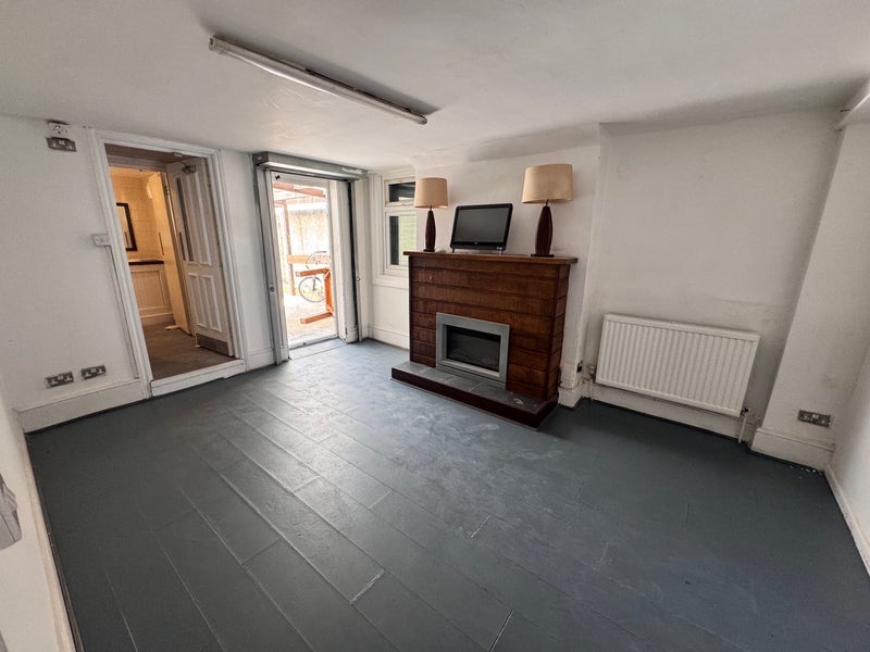 Room Stoke Road in Slough
