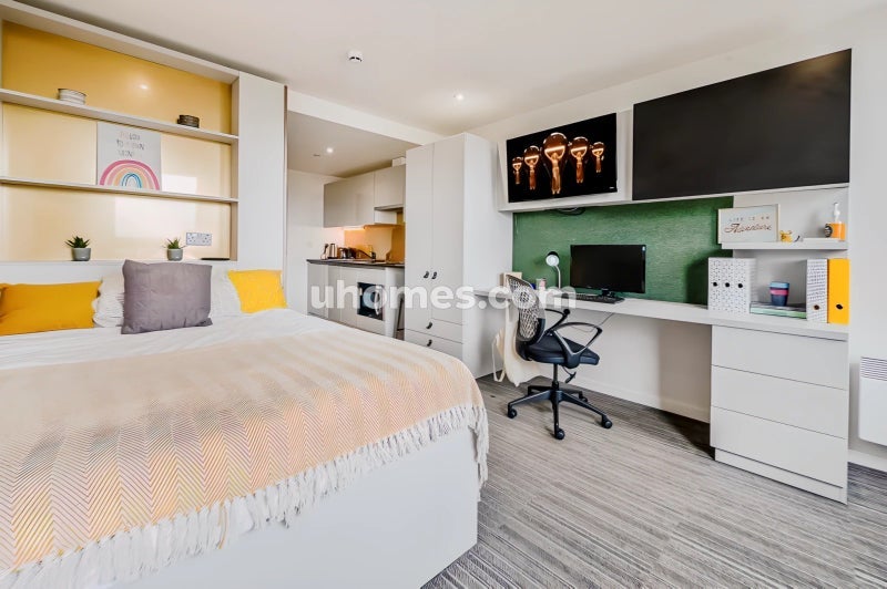 Room Beith Way in Glasgow