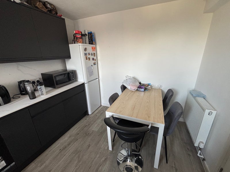 Room Hall Place in City of Westminster