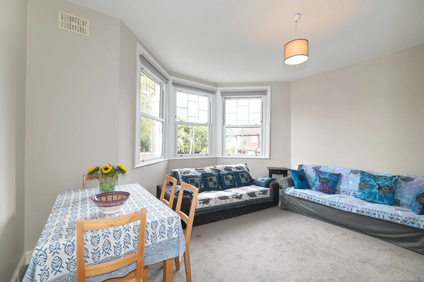 Flat Telford Avenue in Greater London
