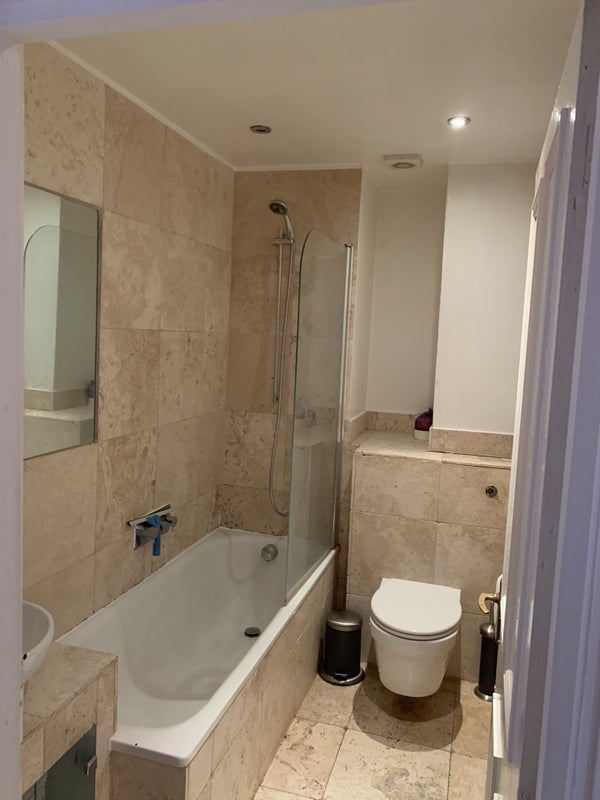Room Holland Road in Greater London