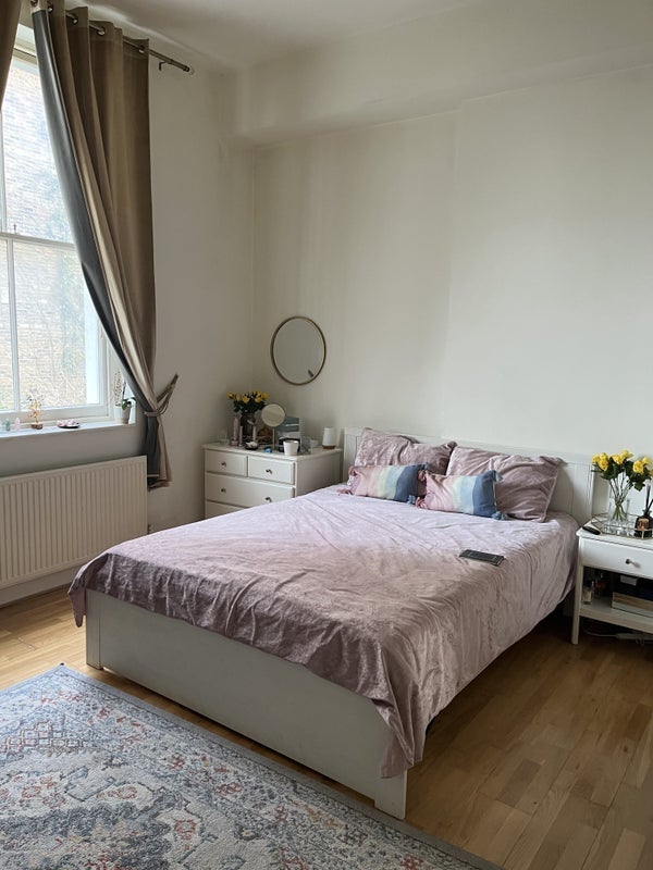 Room Holland Road in Greater London