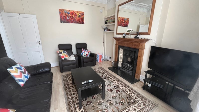 Room Fermor Road in Greater London