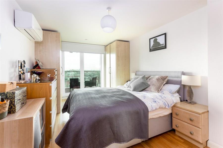 Flat Uxbridge Road in Greater London