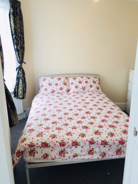 Flat Grenoble Gardens in Greater London