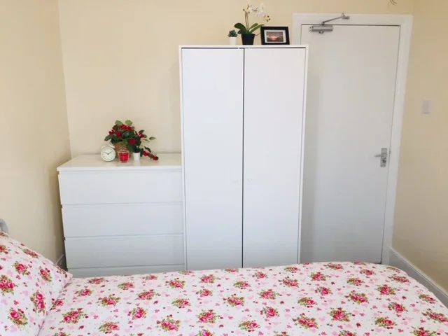 Flat Grenoble Gardens in Greater London