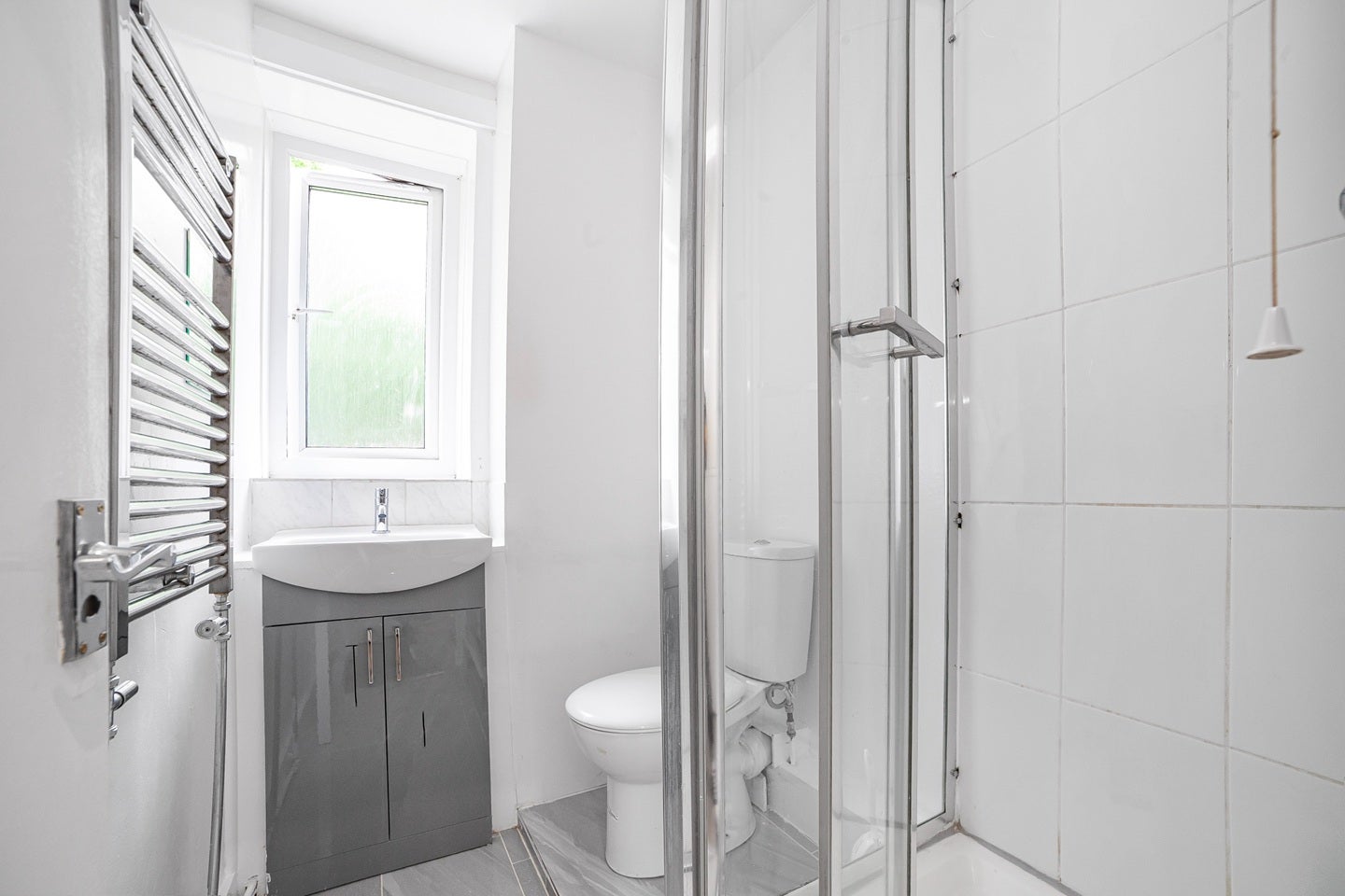Room Tildesley Road in Greater London