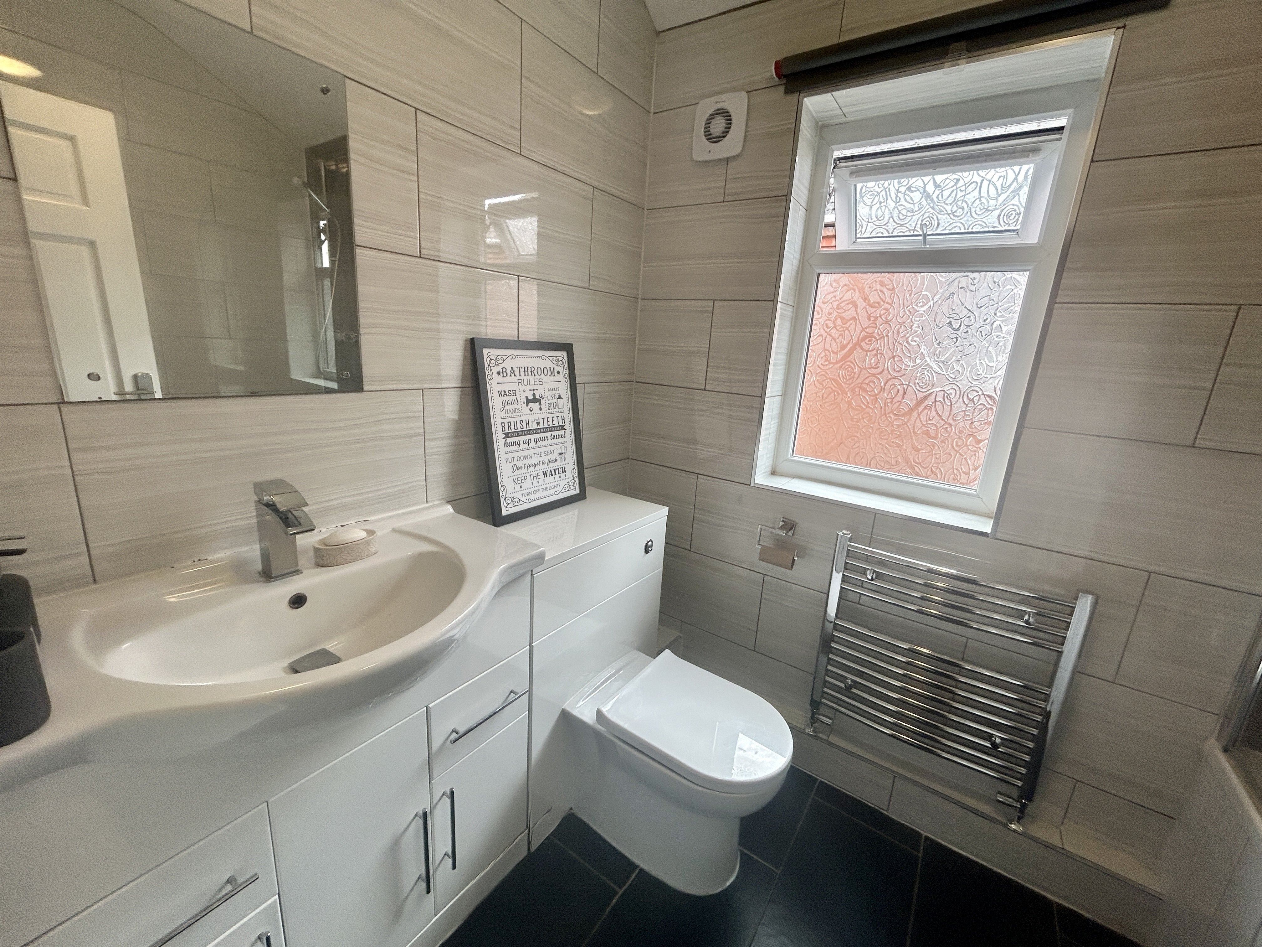 Room Wellington Road in Sandwell