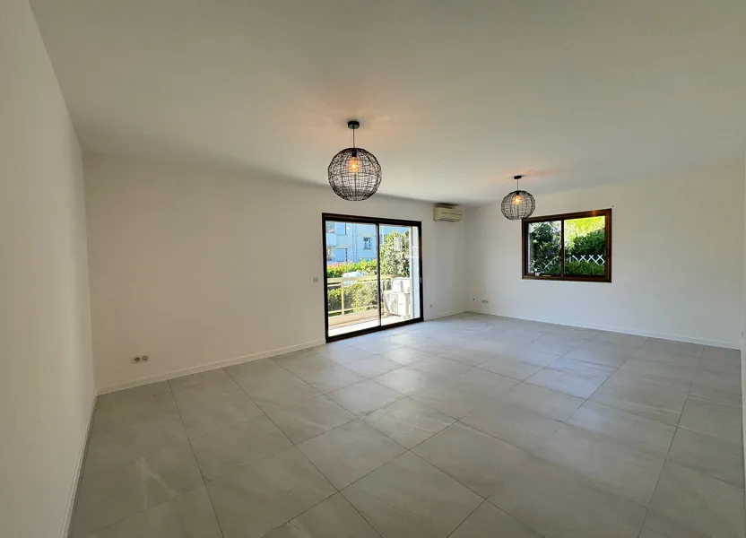 Appartement Rue Jules Michel à Saint-Laurent-du-Var