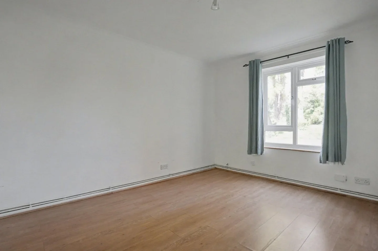 Flat Courtlands in Maidenhead