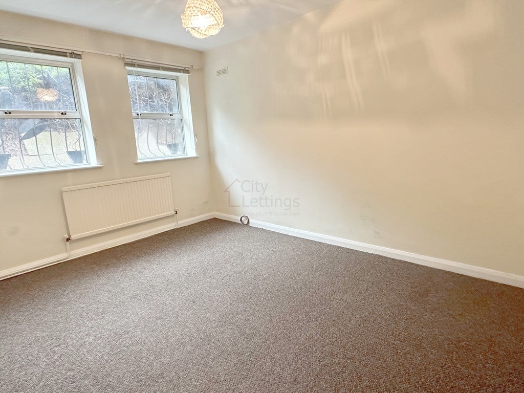 Flat Plowright Street in Nottingham