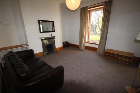 Flat Esslemont Avenue in Aberdeen City