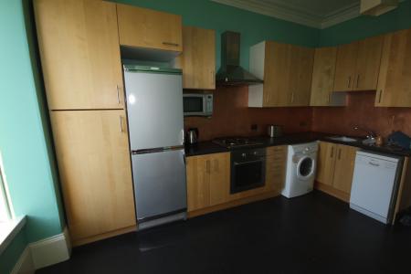 Flat Esslemont Avenue in Aberdeen City