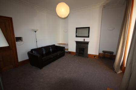 Flat Esslemont Avenue in Aberdeen City
