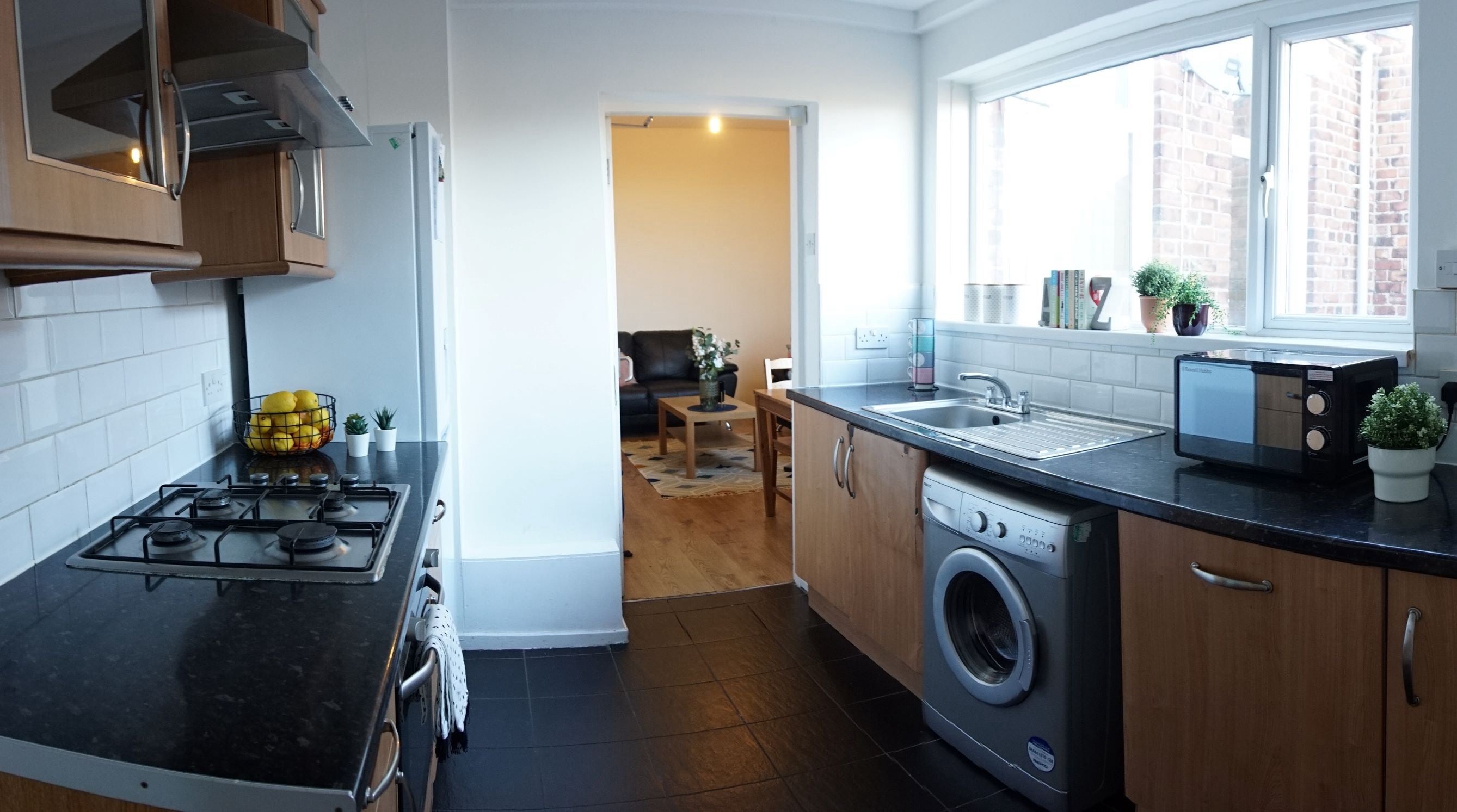 Flat Whitefield Terrace in Newcastle upon Tyne