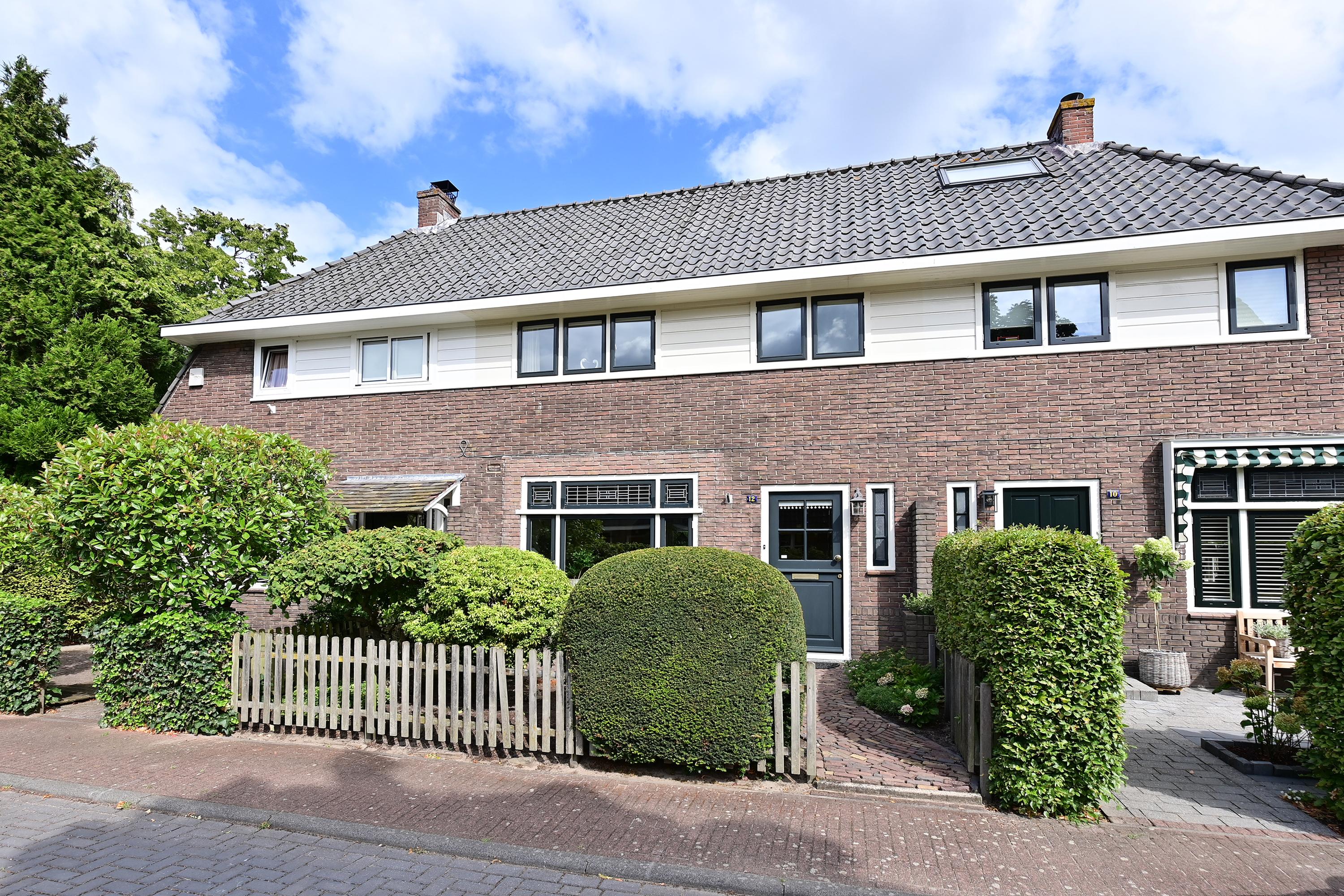 Huis Kortenaerstraat 12 in Huizen