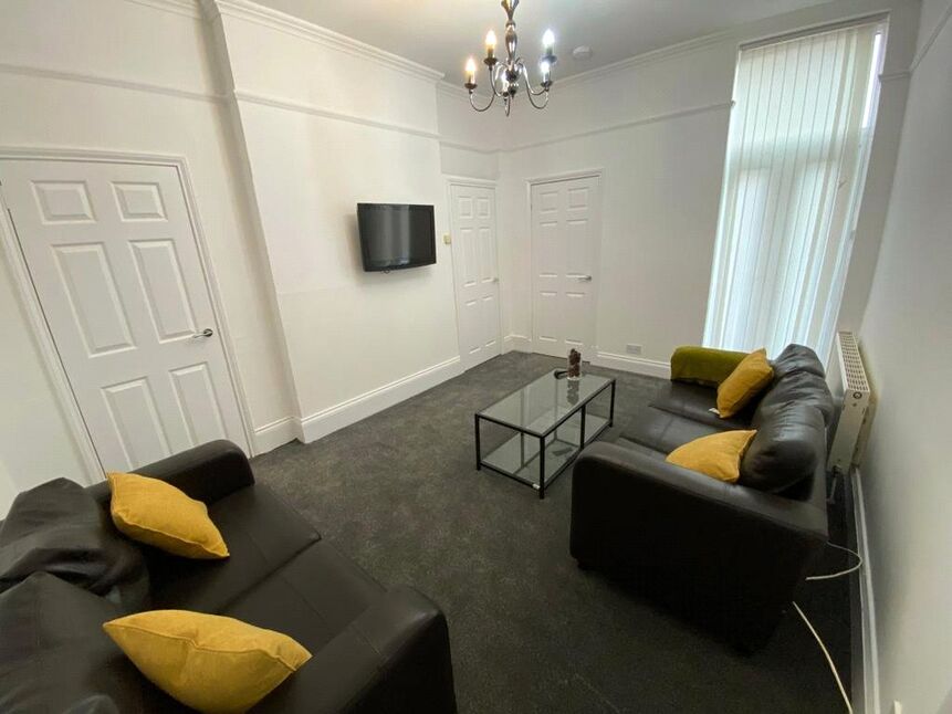 Flat Fairfield Road in Newcastle upon Tyne