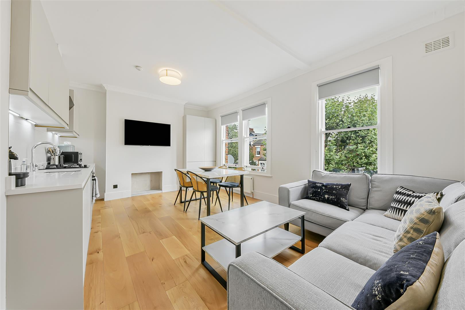 Flat Portnall Road in City of Westminster