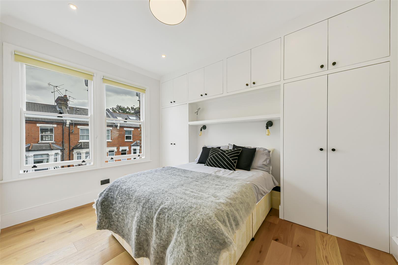 Flat Portnall Road in City of Westminster