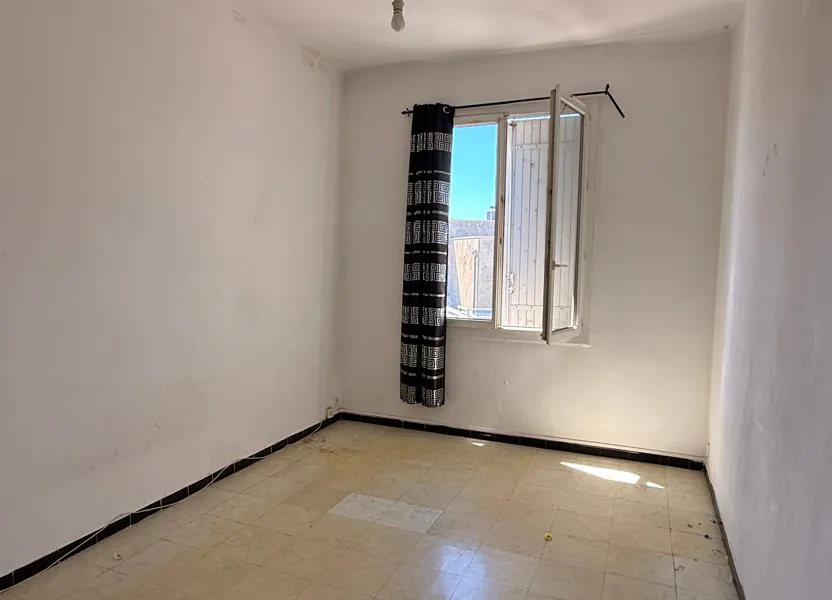 Flat Avenue Jean Mermoz in Marignane