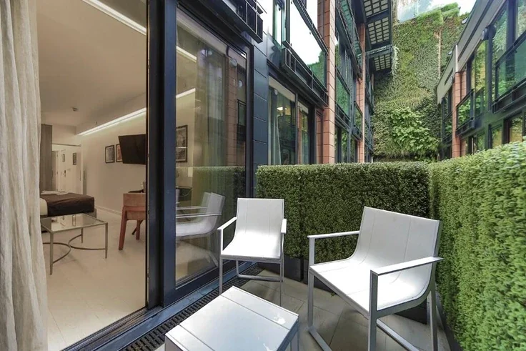Room Netherhall Gardens in Greater London