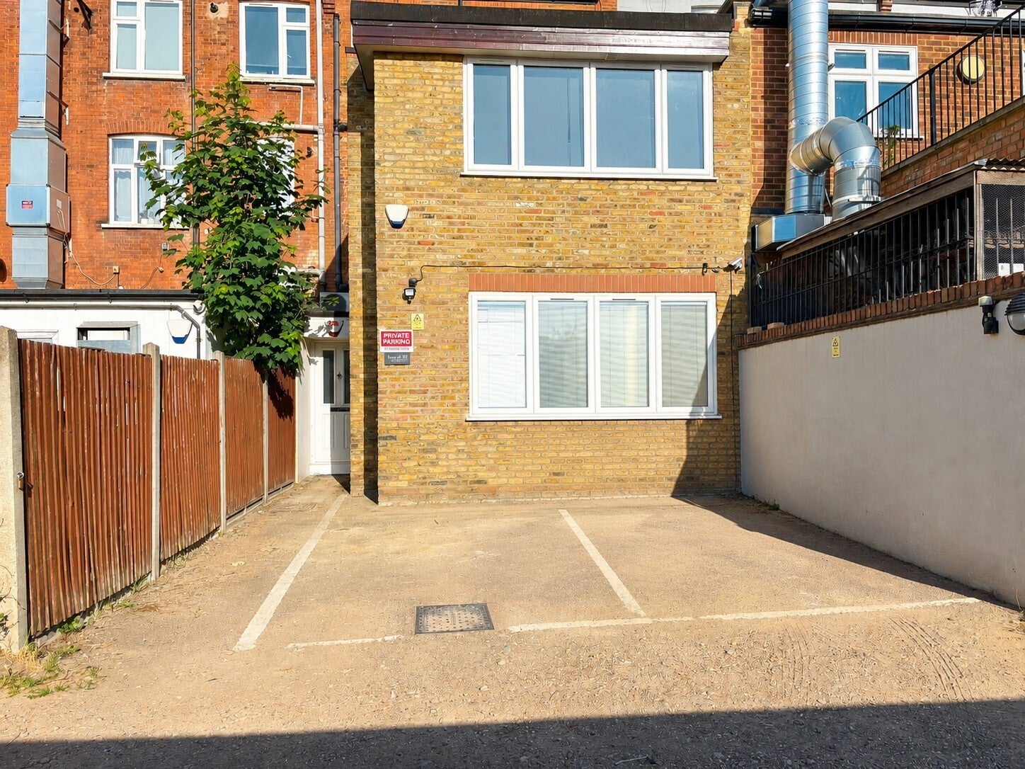 Flat Green Lanes in Greater London