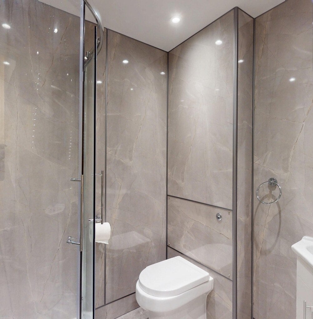 Room Chatsworth Road in Greater London