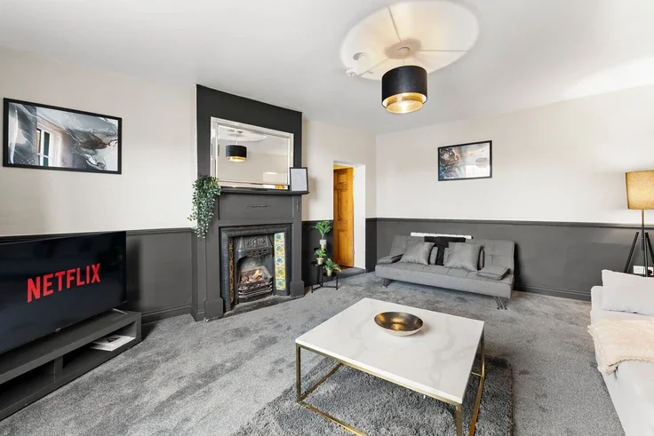 Flat Avon Crescent in Bristol