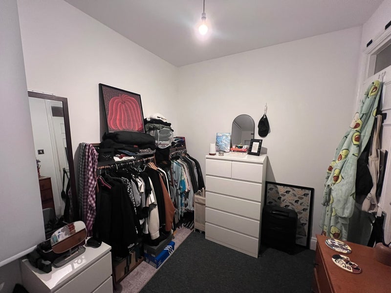 Room Matthias Road in Greater London