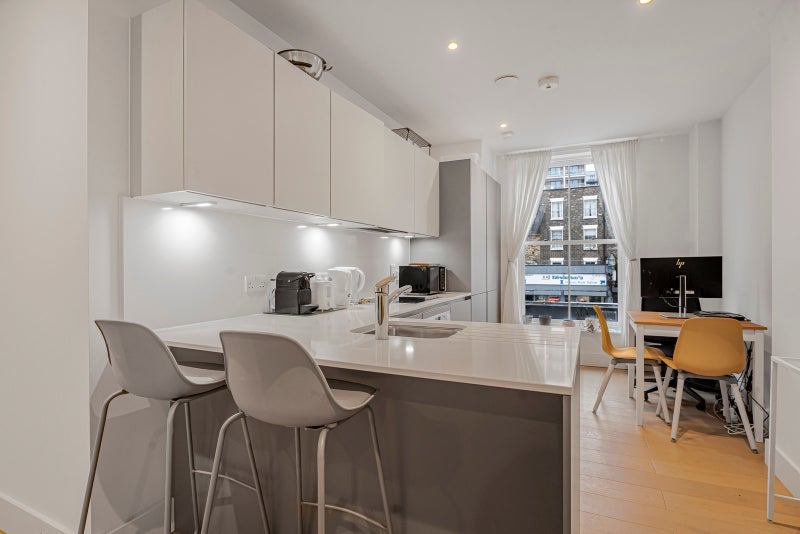 Flat Kingsland Road in Greater London