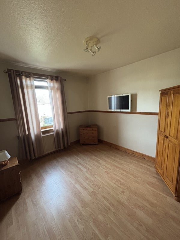Flat Craigmillar Castle Gardens in City of Edinburgh