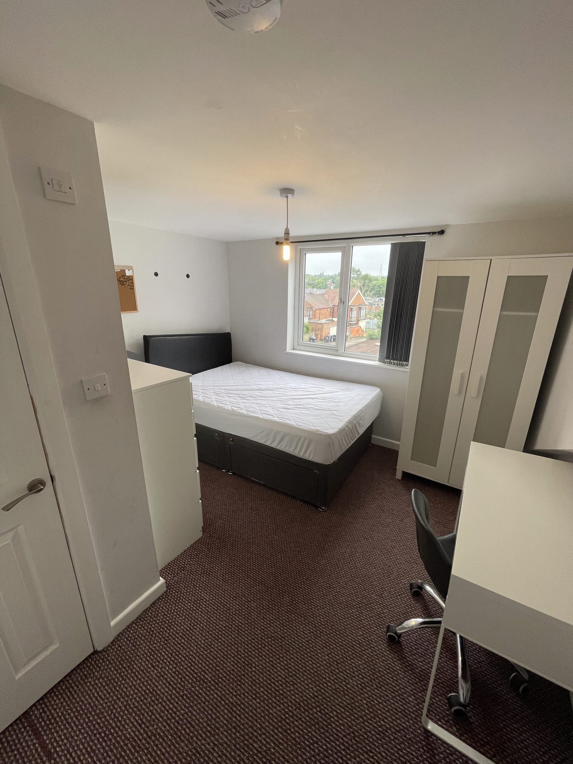 Room Alton Road in Birmingham