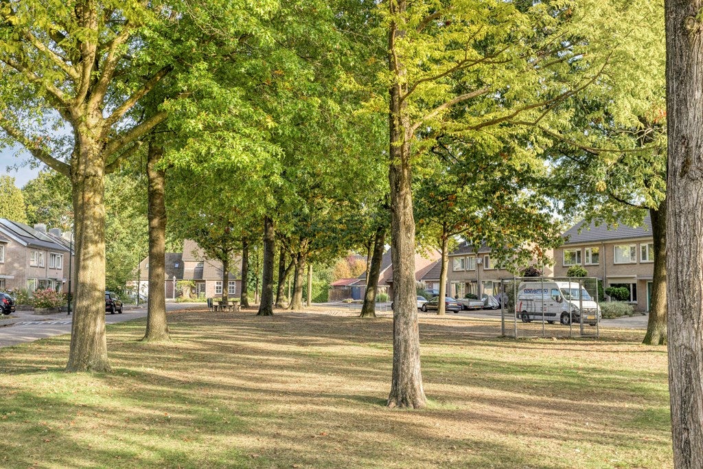 Twee-onder-één-kap te koop: Prinses Margrietstraat 13, Budel-Dorplein