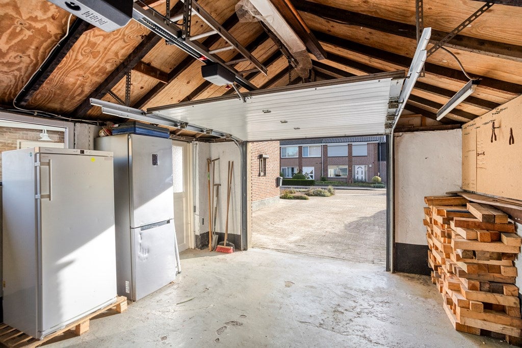 Twee-onder-één-kap te koop: Prinses Margrietstraat 13, Budel-Dorplein