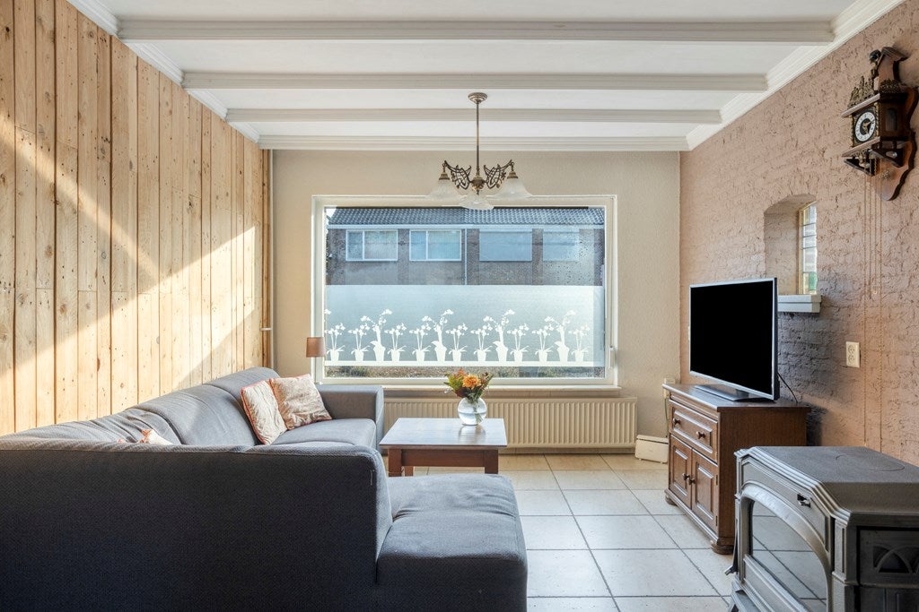Twee-onder-één-kap te koop: Prinses Margrietstraat 13, Budel-Dorplein