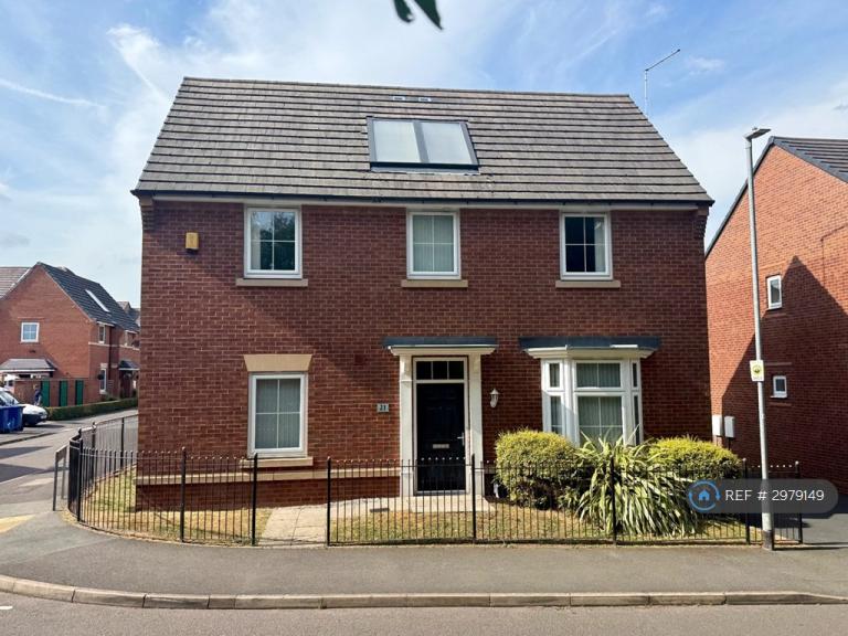 House Sutton Avenue in Newcastle-under-Lyme