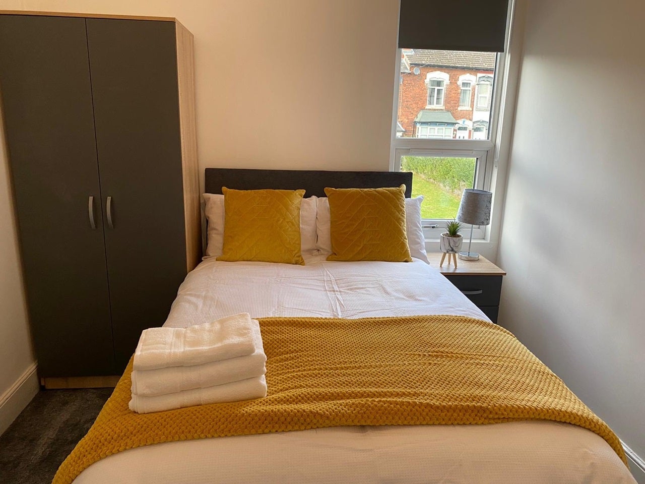 Room Minstead Road in Birmingham