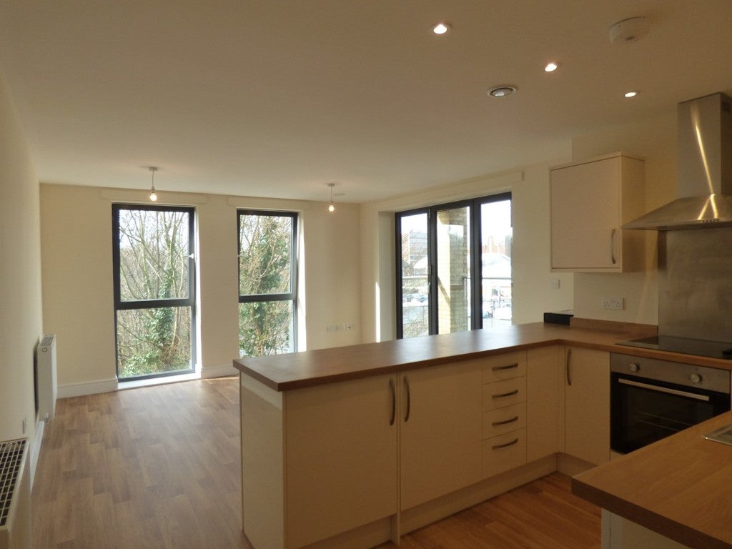 Flat Ashford Road in Maidstone