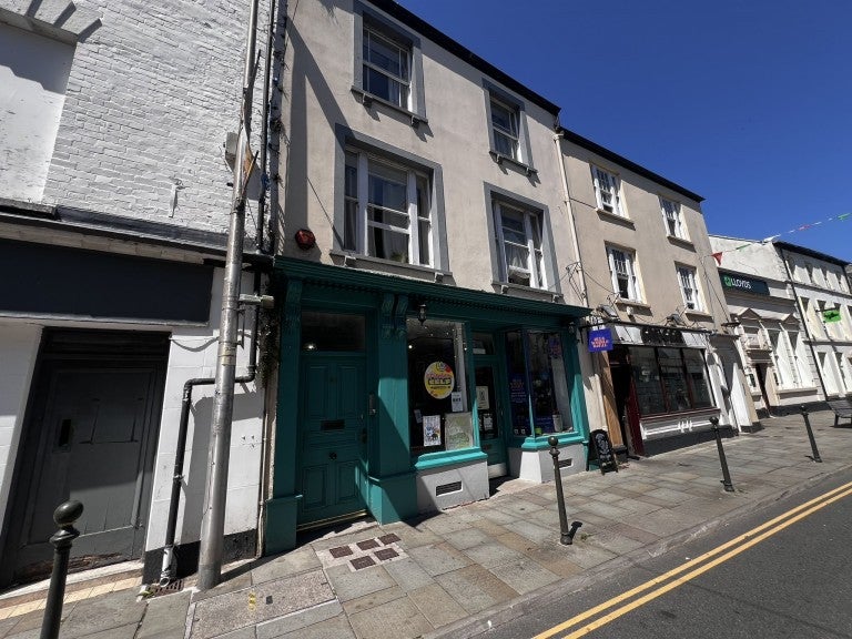 Flat King Street in Carmarthen