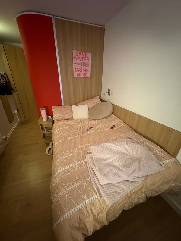 Room Lebus Street in Greater London