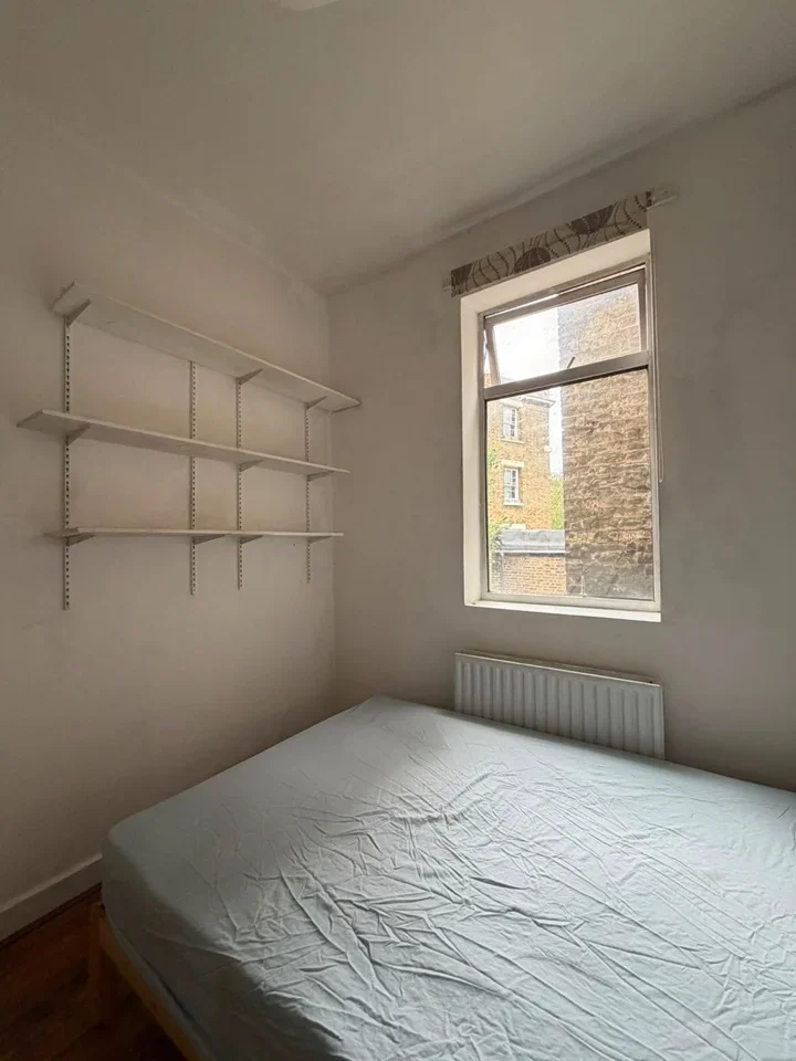 Room Northwold Road in Greater London