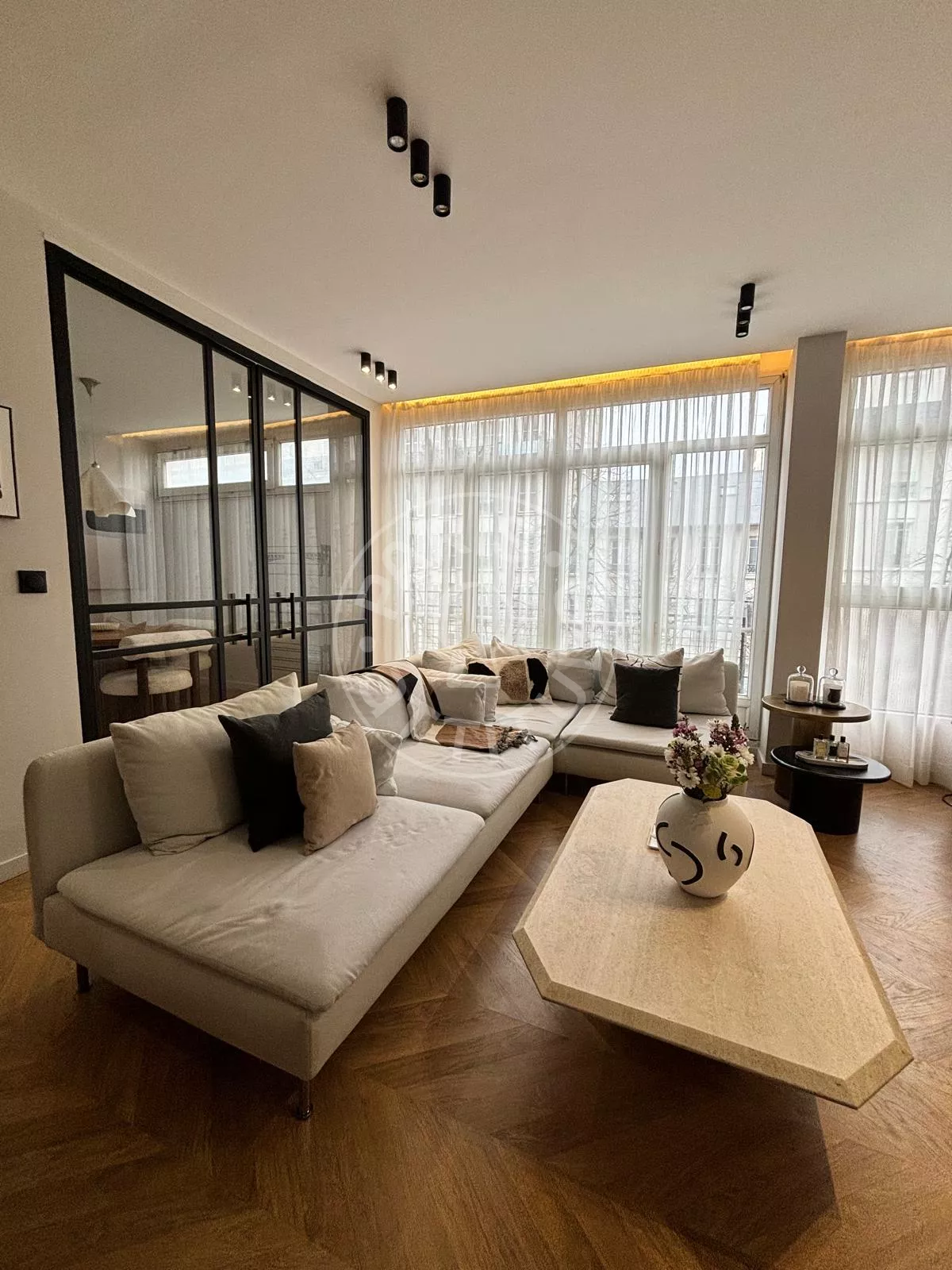 Flat Rue des Bergers in Paris