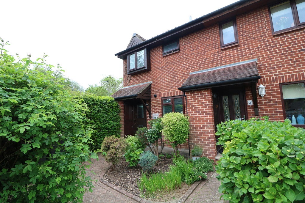 House Elder Way in Mole Valley