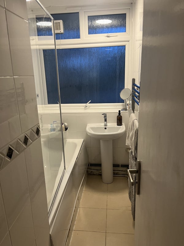 Room Loughborough Road in Greater London