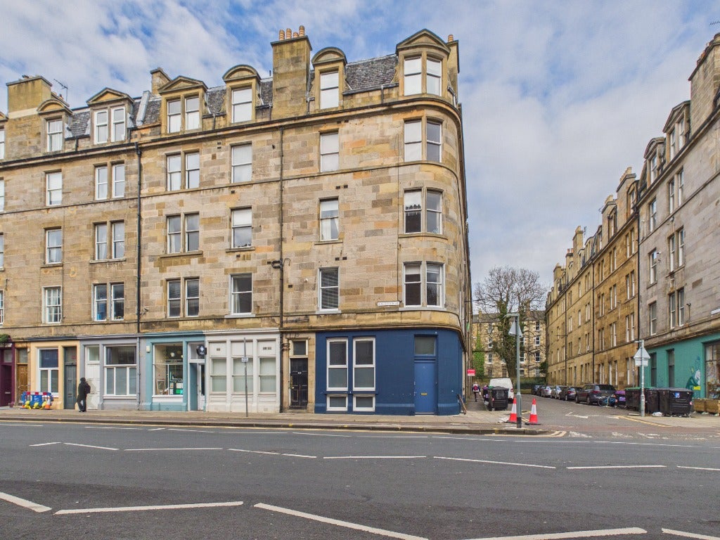 Flat Buccleuch Street in City of Edinburgh